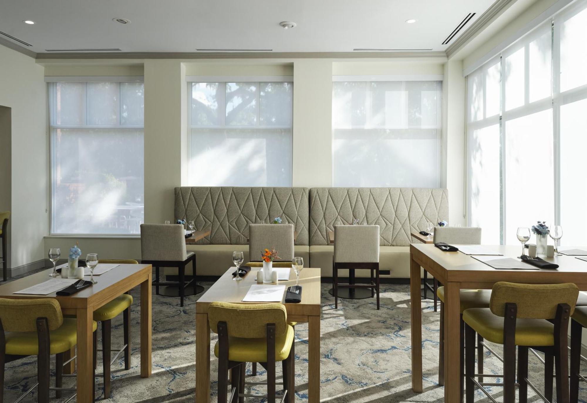 Hilton Garden Inn Tampa East Brandon Mango Bagian luar foto