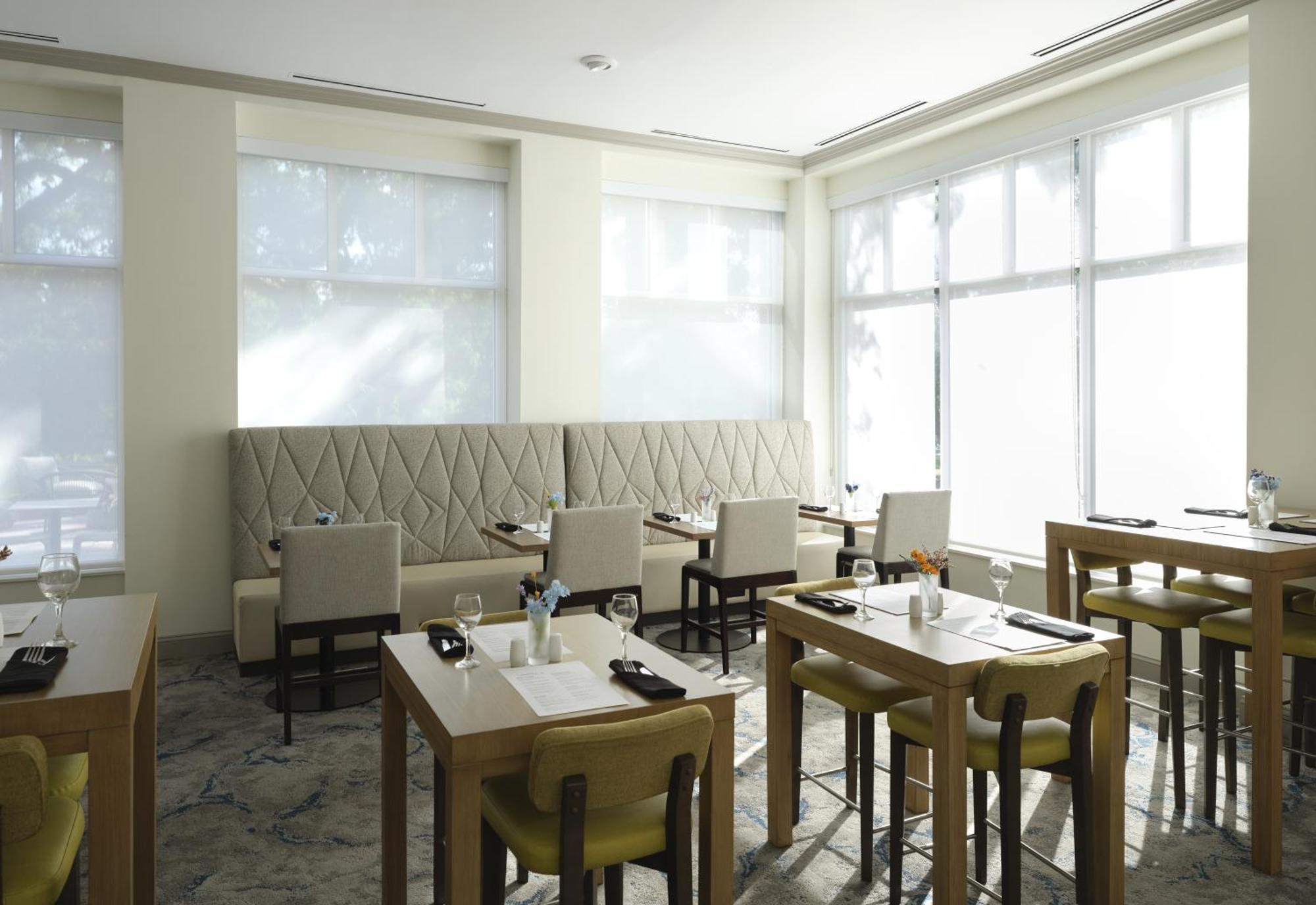 Hilton Garden Inn Tampa East Brandon Mango Bagian luar foto