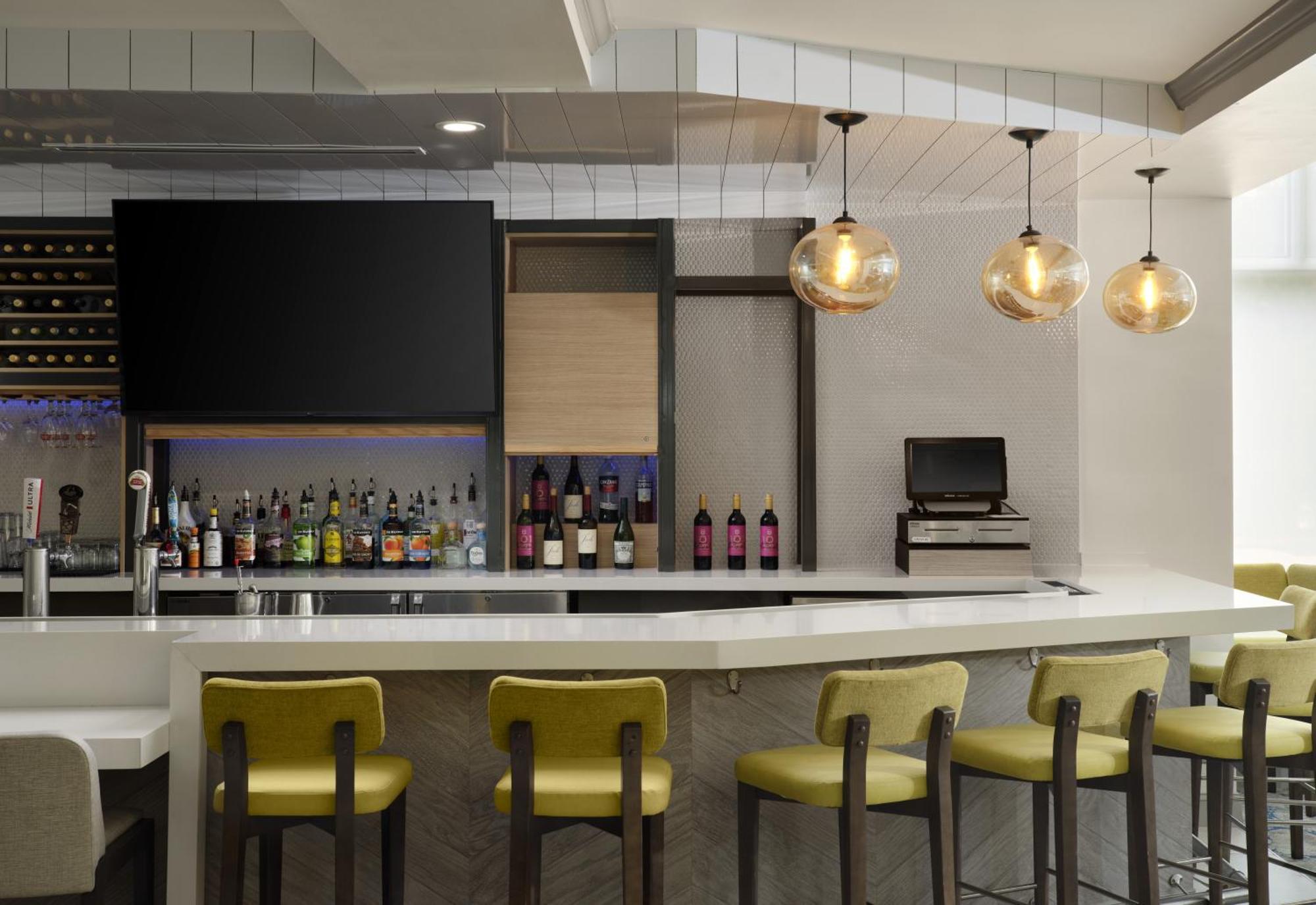 Hilton Garden Inn Tampa East Brandon Mango Bagian luar foto